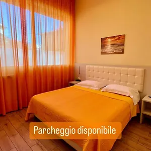 casa-zeffirino.hotelitalianriviera.com/